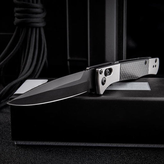 Carbon Knife